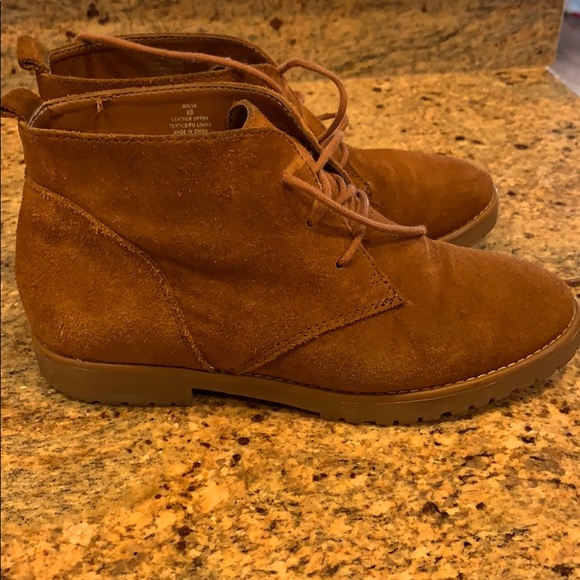 Ralph Lauren suede boot - Picture 1 of 3
